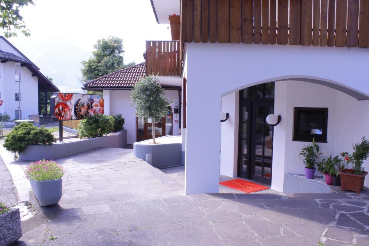 Hotel Zur Muehle Ora / Auer Esterno foto